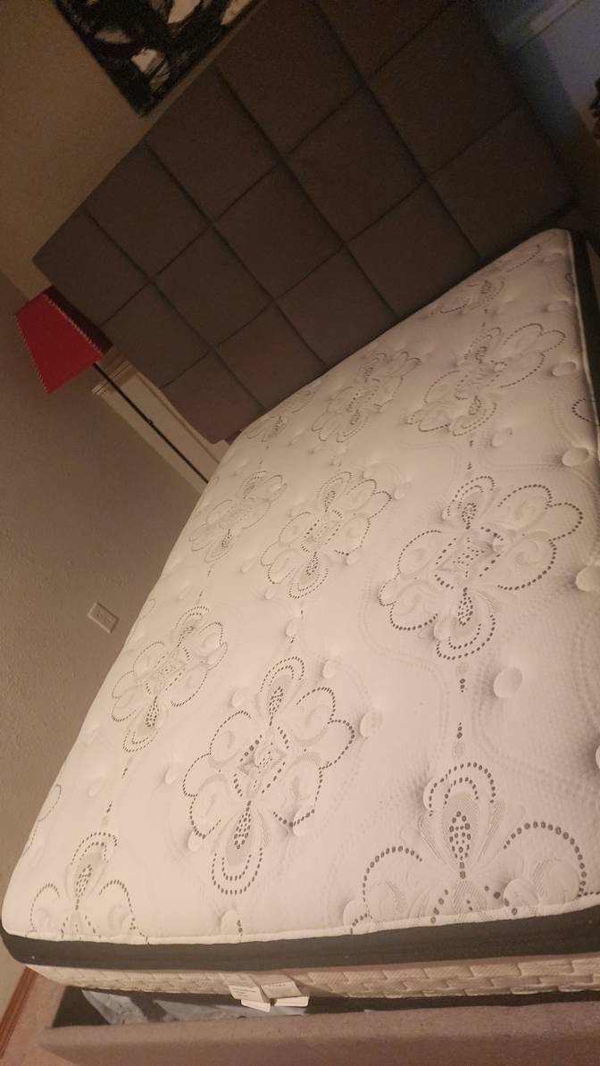 Jerome Wlalee's room