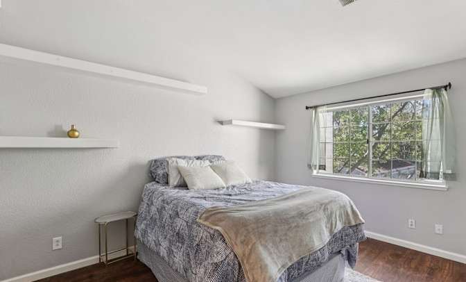 Jenna's room