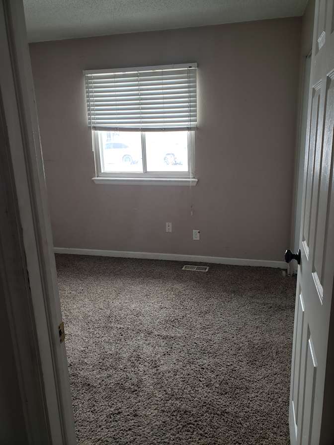 Ren's room