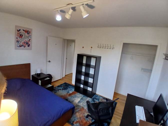 taha's room
