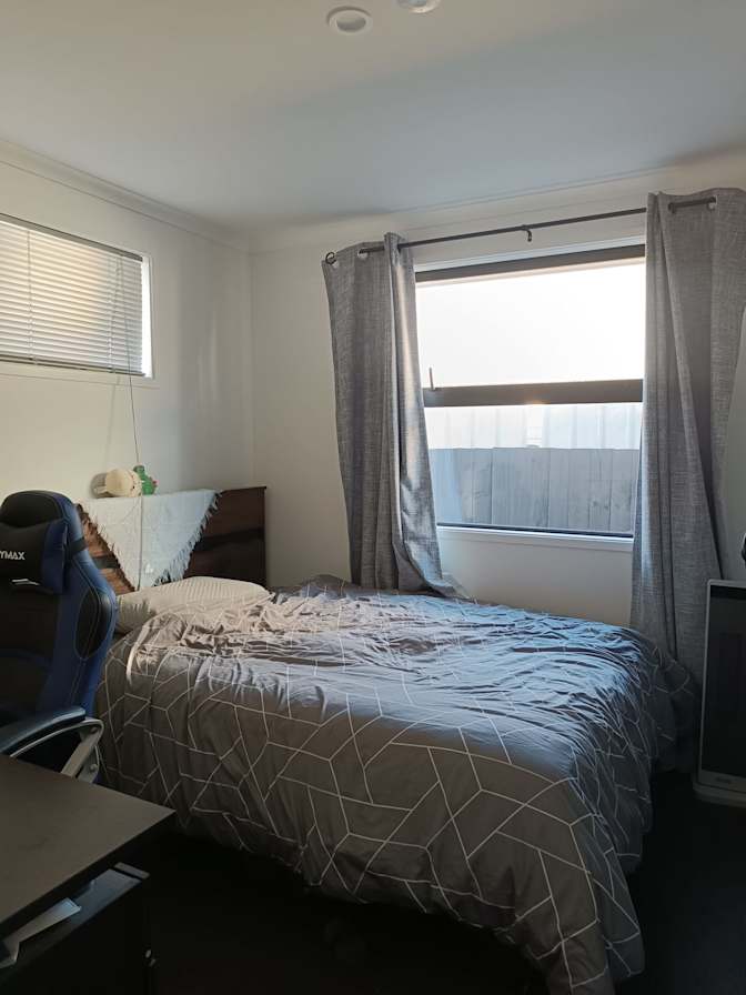 Jonah Shortland's room