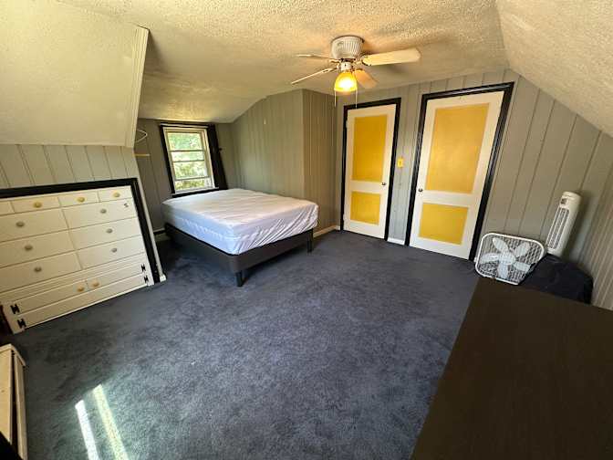 Ron's room