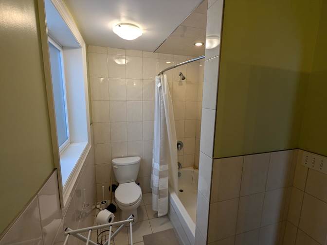 Max Midwinter's room