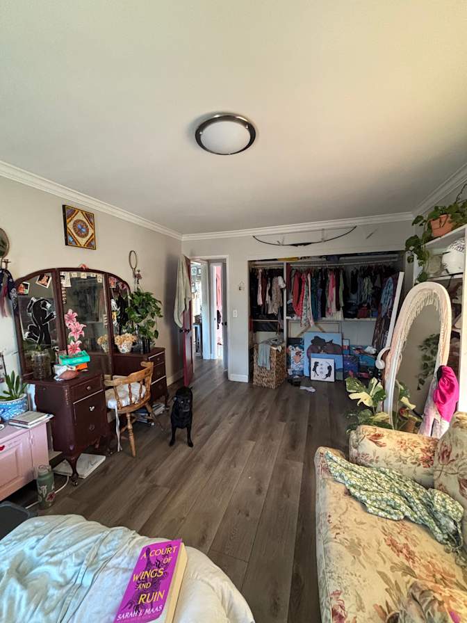 Silva's room