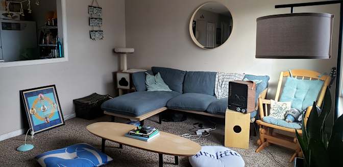 Ren's room