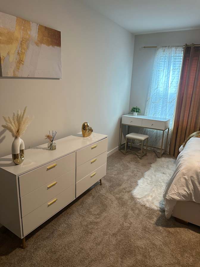 Amoya's room