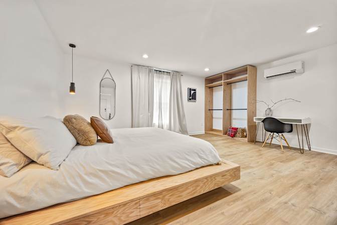 Jaz - The Sanctuary Properties's room