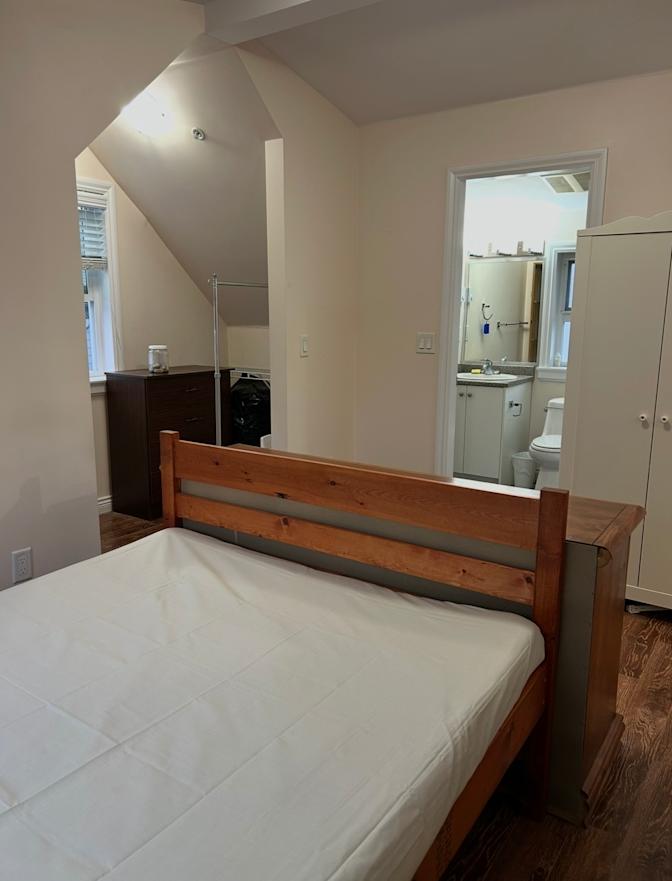 Jeanie's room