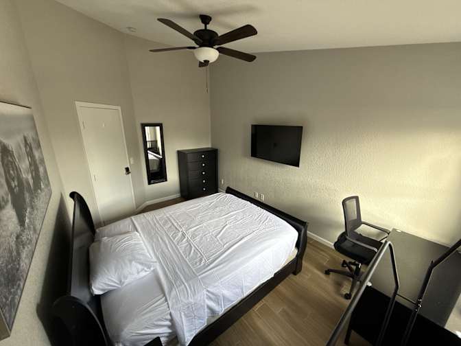 PadSplit's room