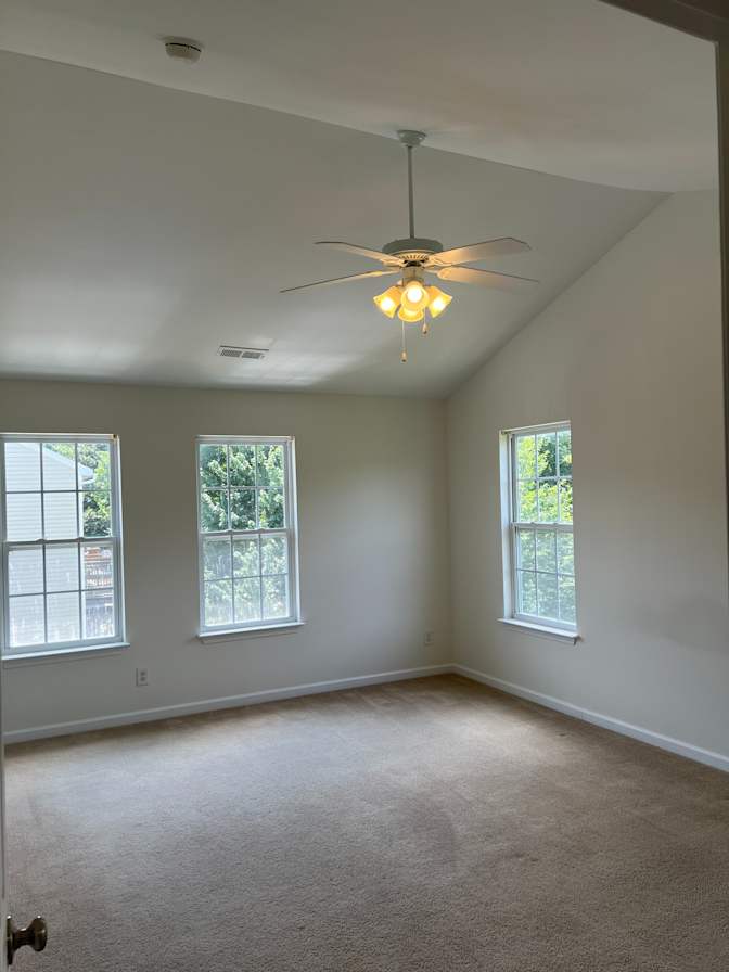 Alcove Rooms's room
