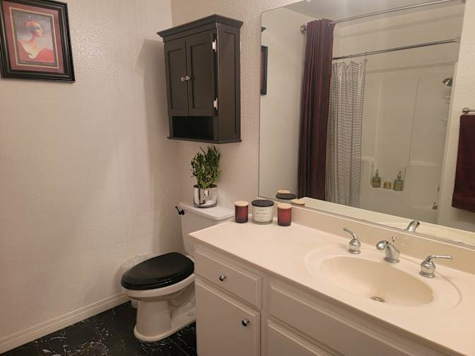 Dannielle Hill's room
