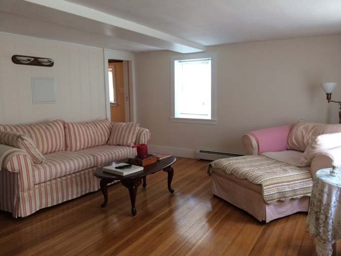CRG Properties's room