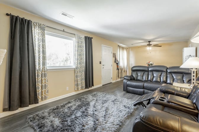 Rich's room
