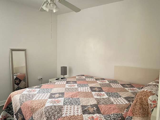 Laura Mateus's room