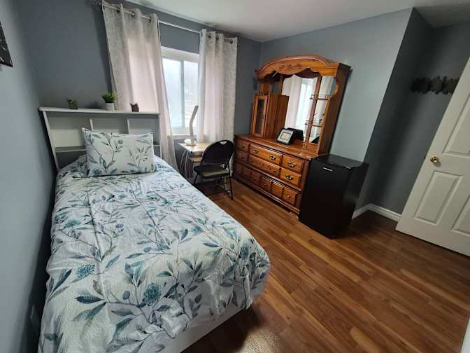 Evelyn's room