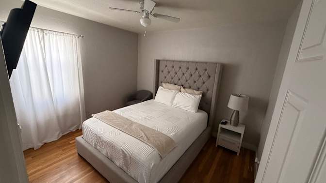 liz's room