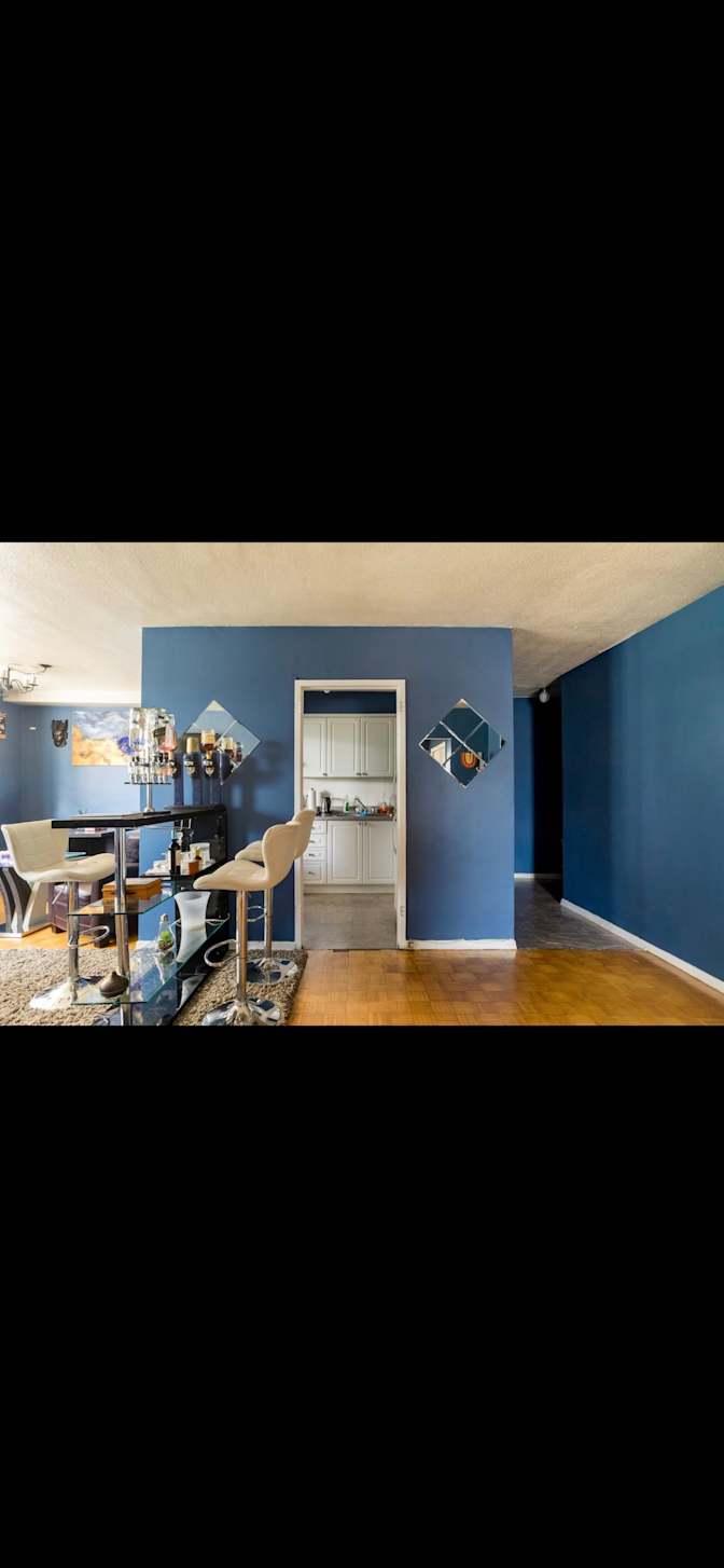 Bj's room
