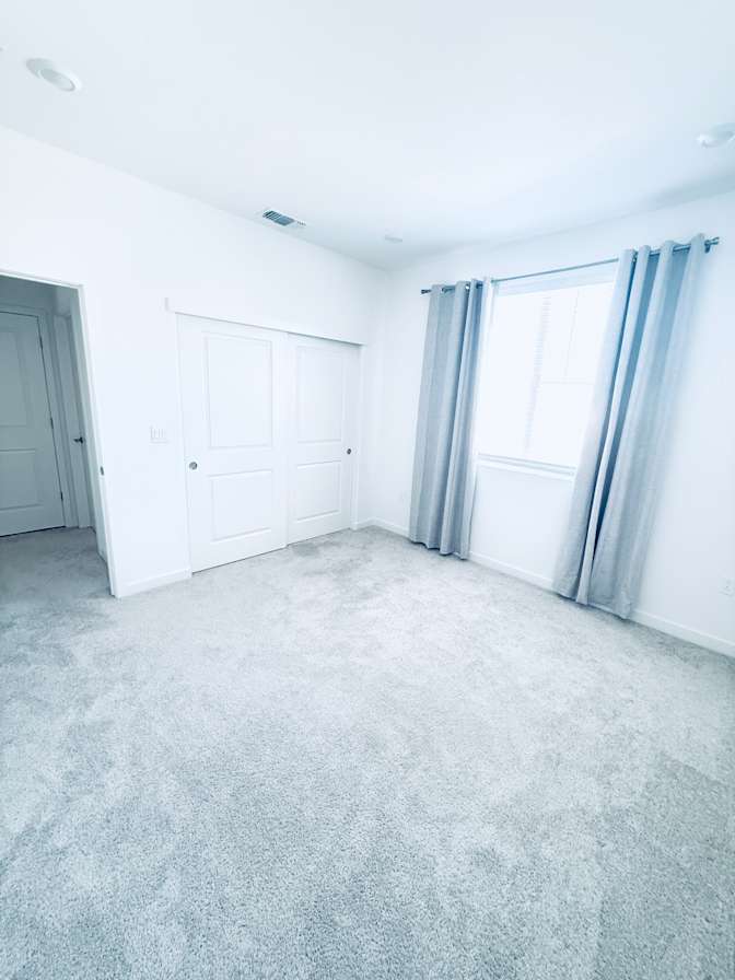 Khanh's room