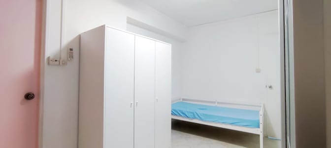 mofad's room
