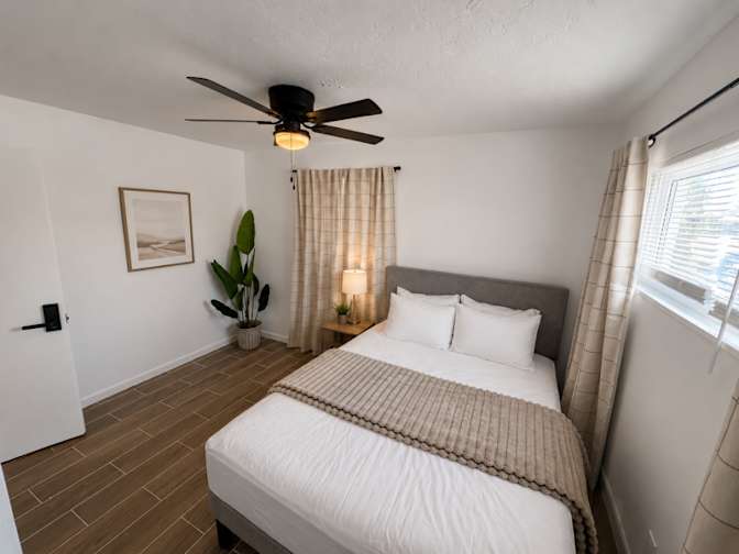 greg Muller's room