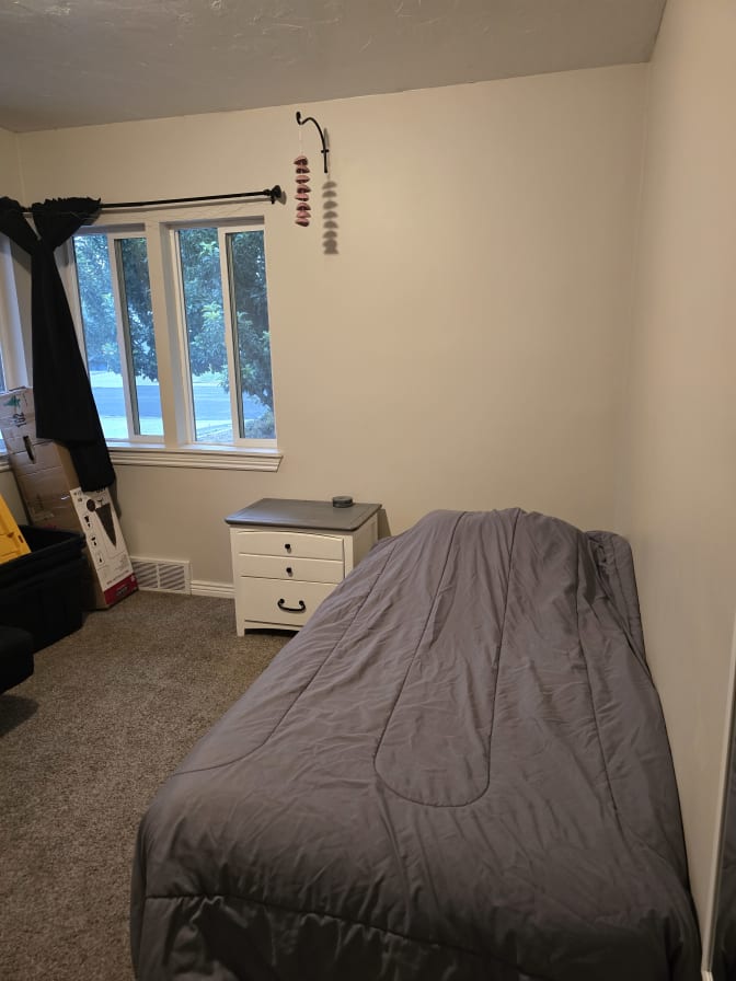 Lorena's room