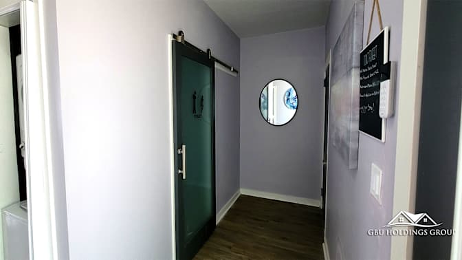 GBU Holdings Group's room