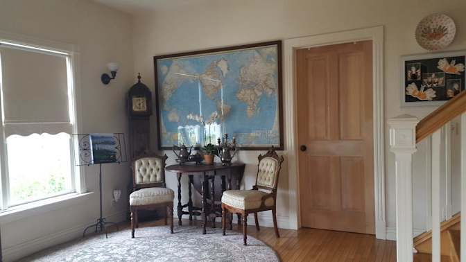 Lisa's room