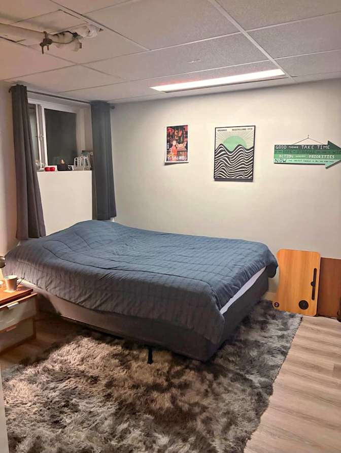 Shehrin's room