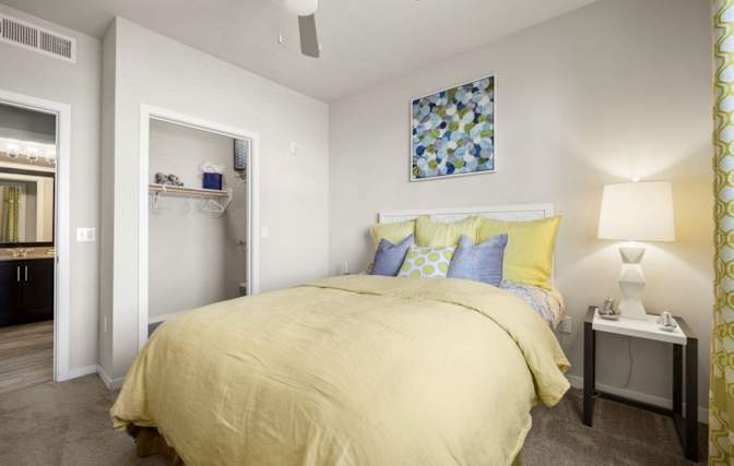 Amora's room