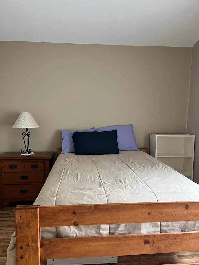 Eneida's room