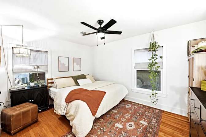 Lois's room