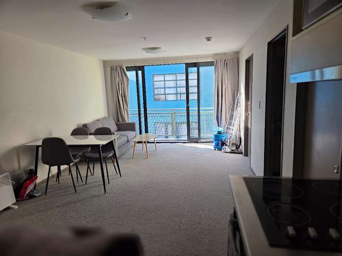 Mingsheng's room