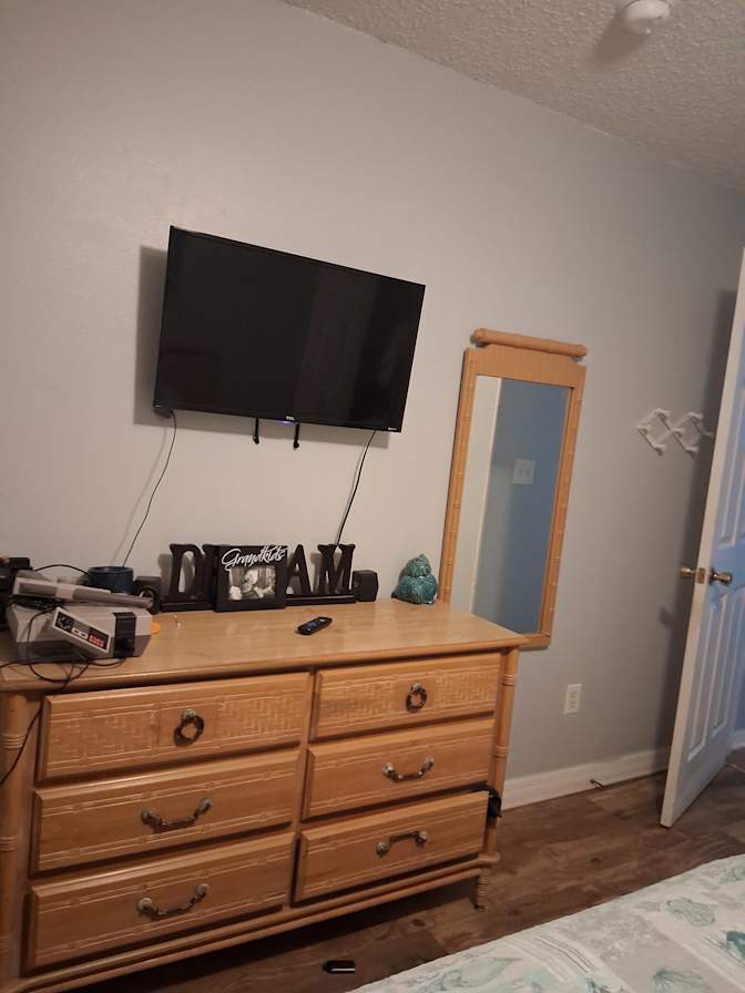 Jennifer's room
