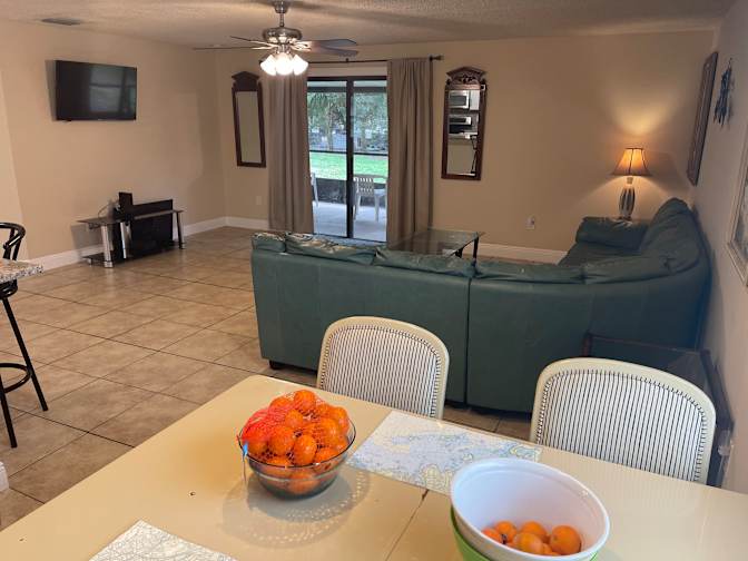 Jason Bryan, Realtor's room