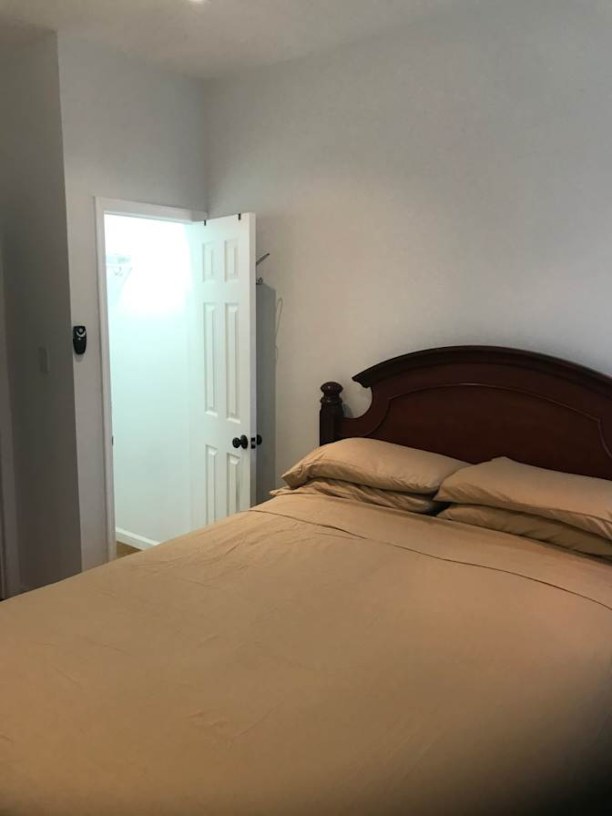max's room