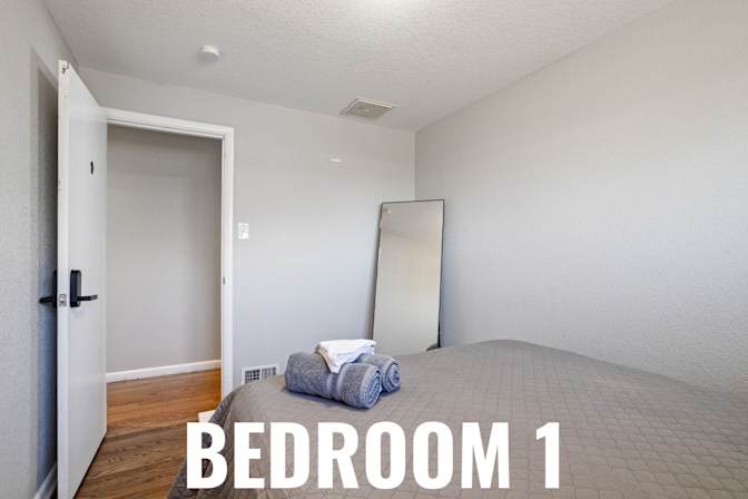 HomeCrew's room
