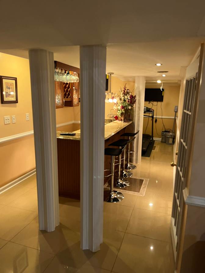 Shola's room