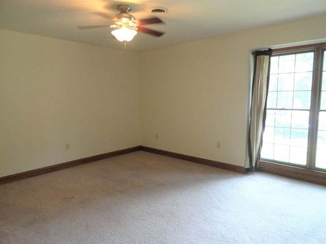 Alcove Rooms's room