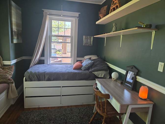 Jenna's room