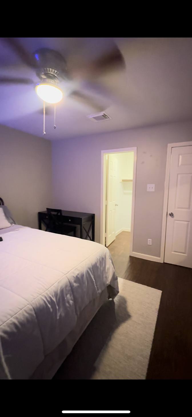 Thomas's room