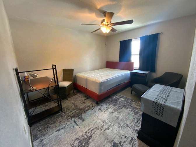Ty S's room