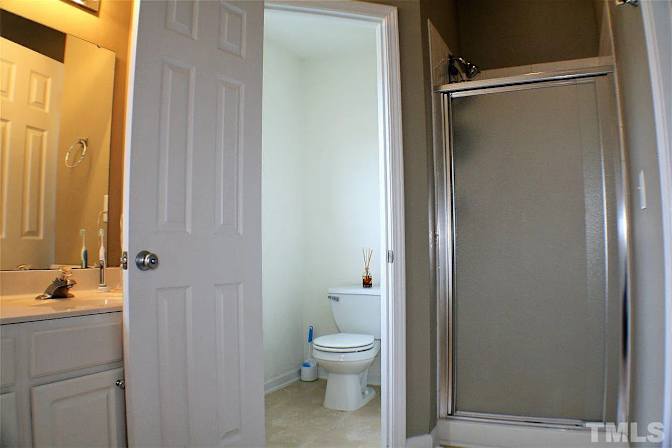 Alcove Rooms's room