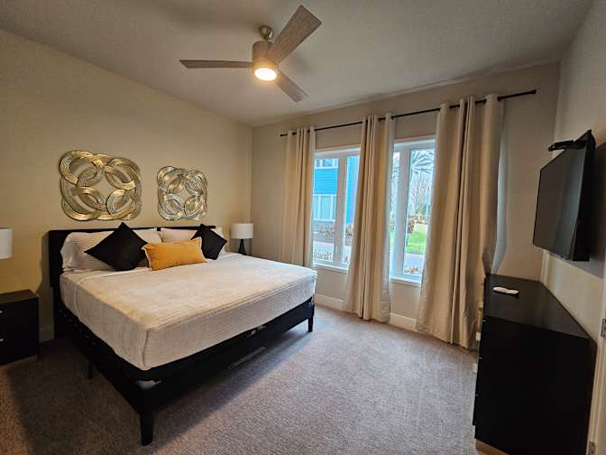 Glenda's room