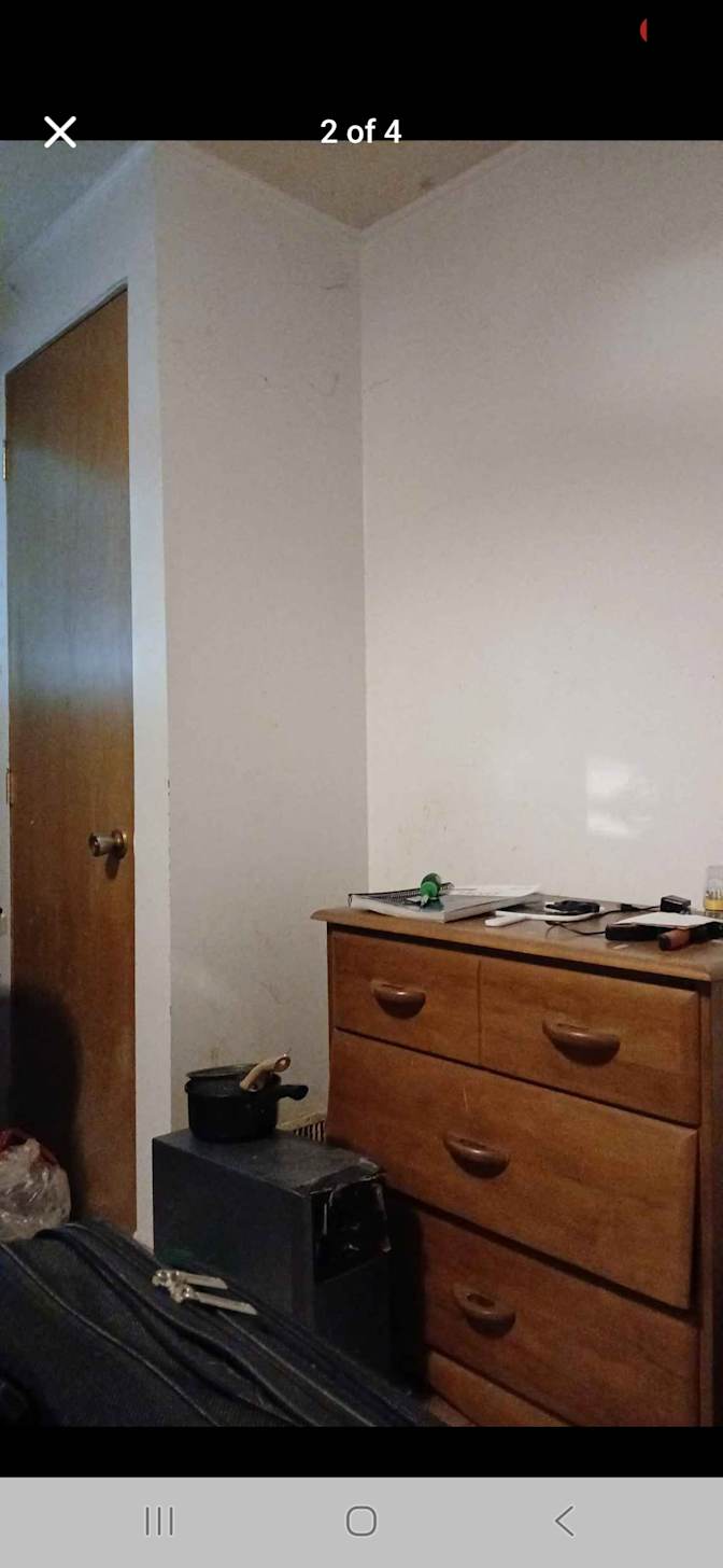 Raza's room