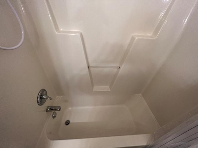 Alcove Rooms's room