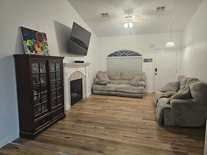 Nicole's room