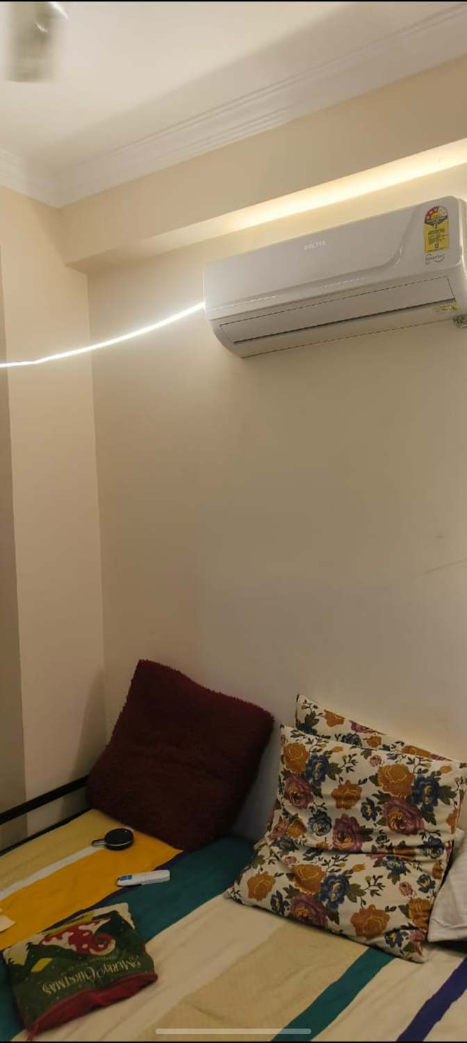 Sunil Gandhi's room