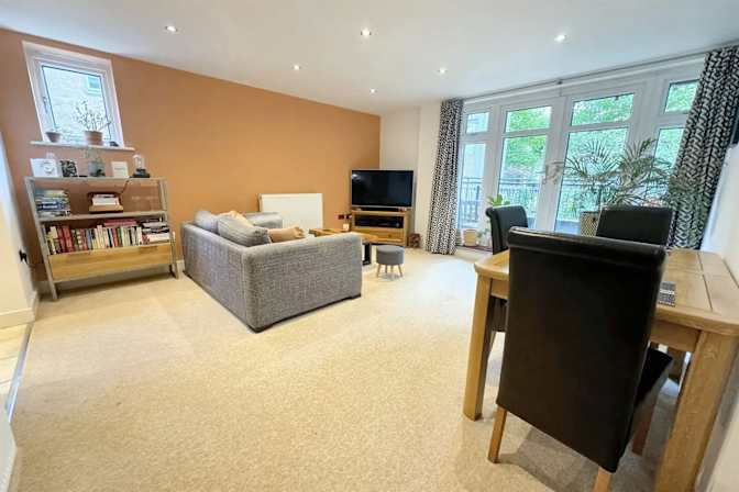 Elliot Martin's room