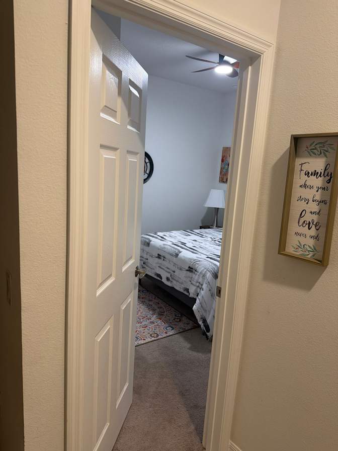 Carla's room