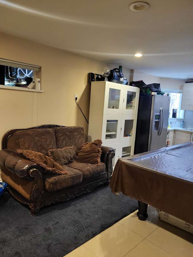 Eddy's room